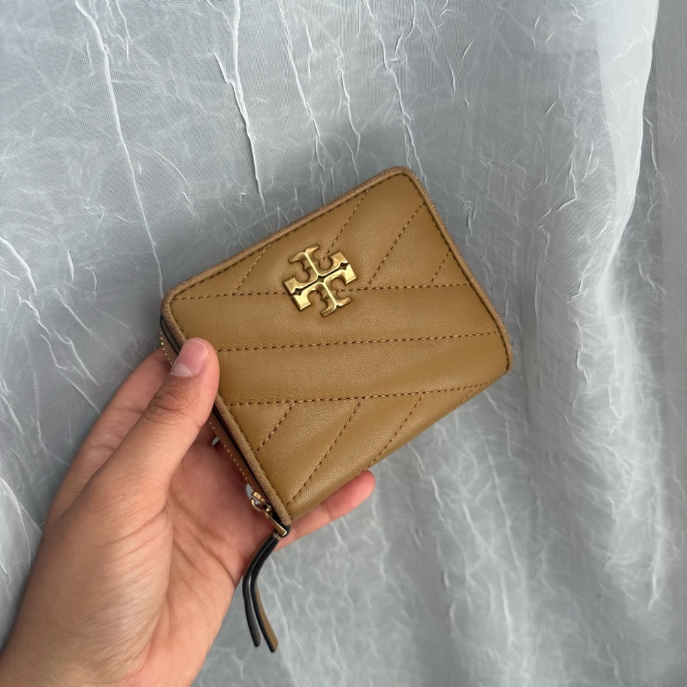 Tory Burch Kira Chevron Bi-Fold Leather Wallet